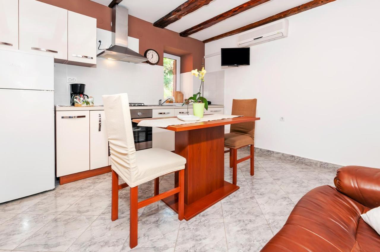 Apartment Pino Bale Exterior foto