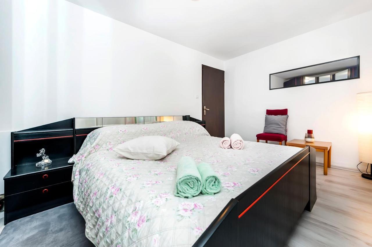 Apartment Pino Bale Exterior foto