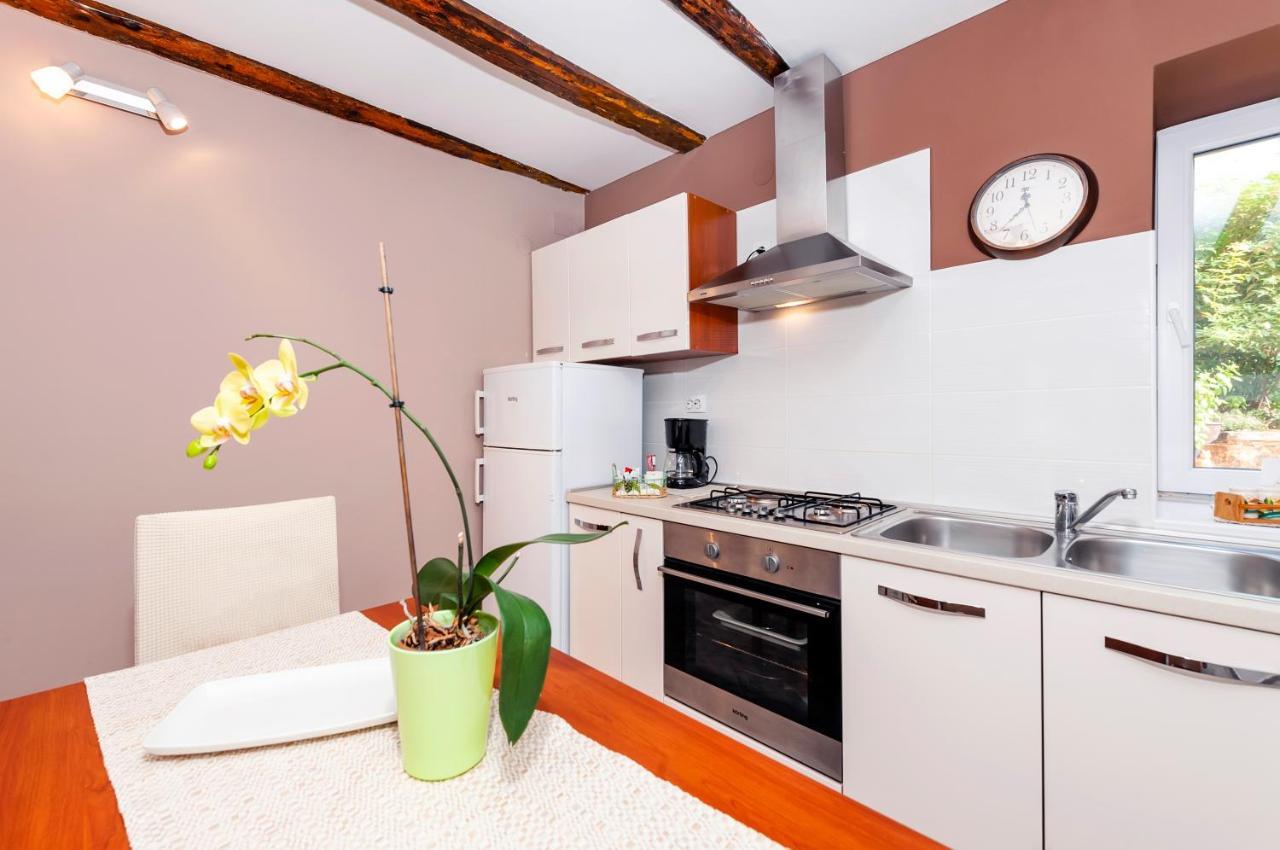 Apartment Pino Bale Exterior foto