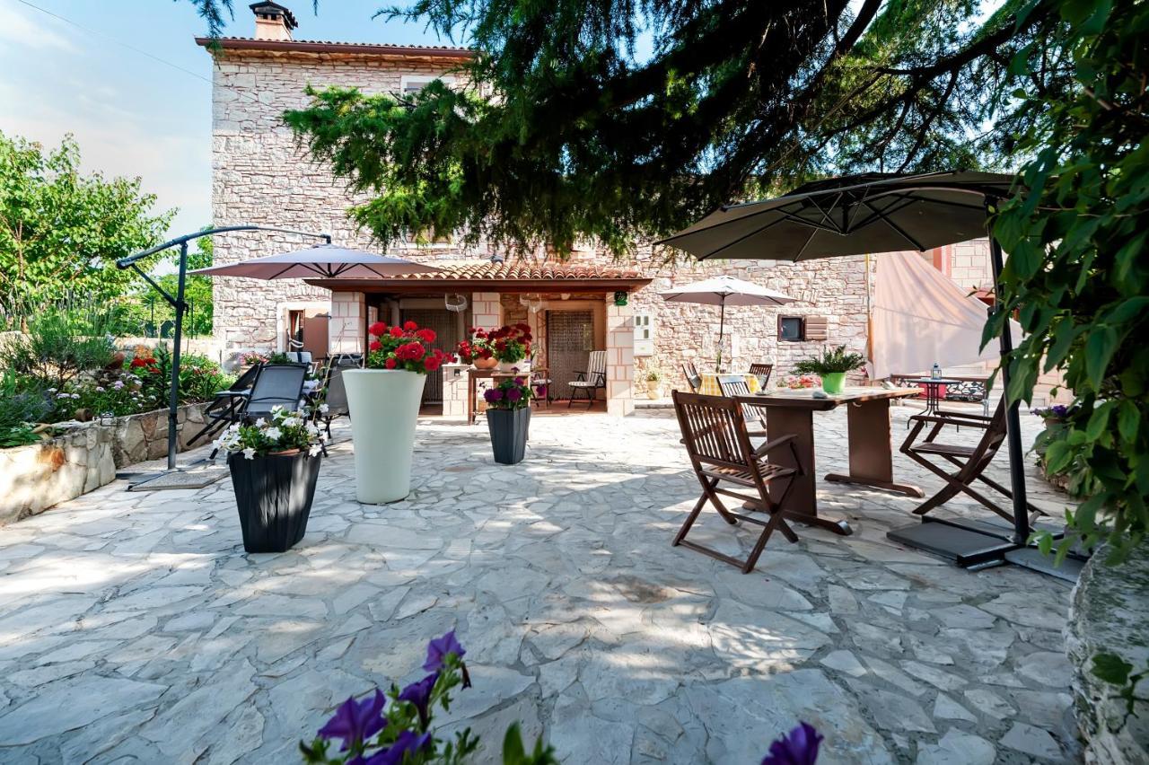Apartment Pino Bale Exterior foto