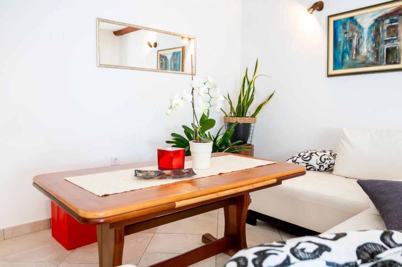 Apartment Pino Bale Exterior foto