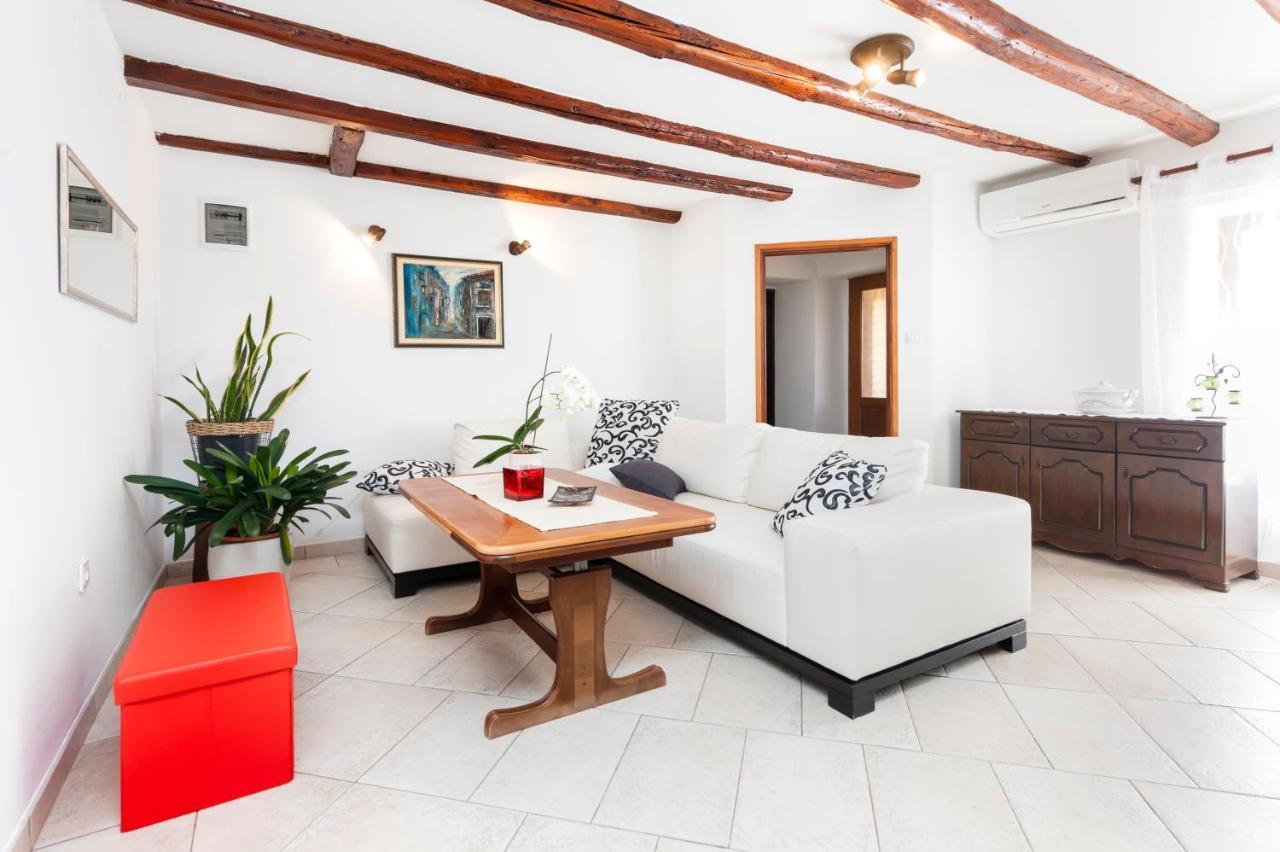 Apartment Pino Bale Exterior foto